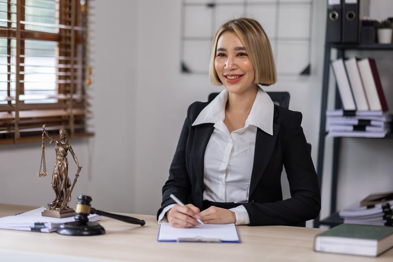Client discussing will details with solicitor